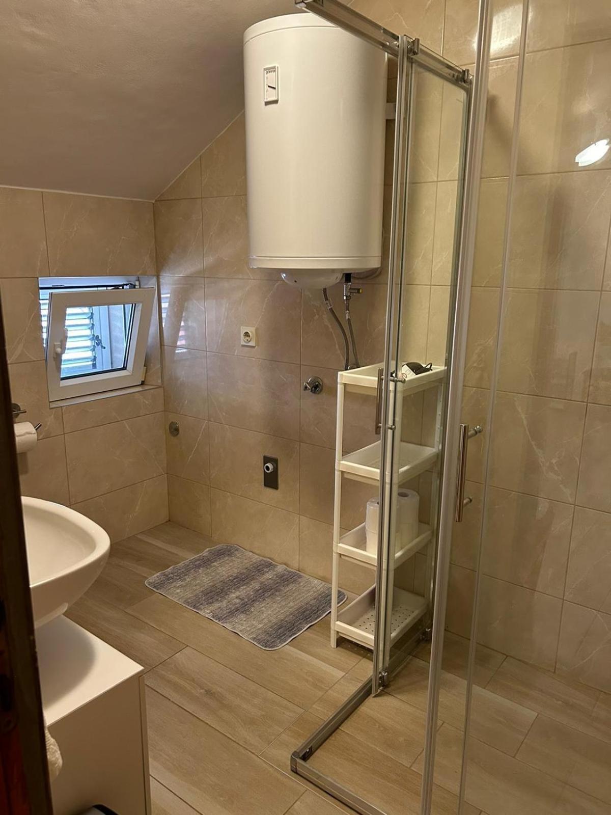 Apartments With A Parking Space Vrsi - Mulo, Zadar - 3276 部屋 写真